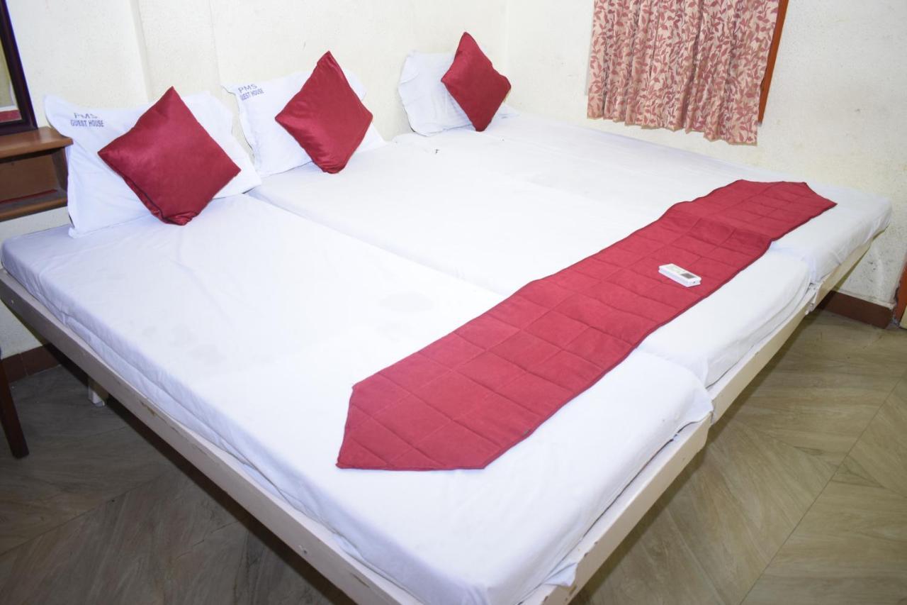 Pms Guest House 蓬蒂切里 外观 照片