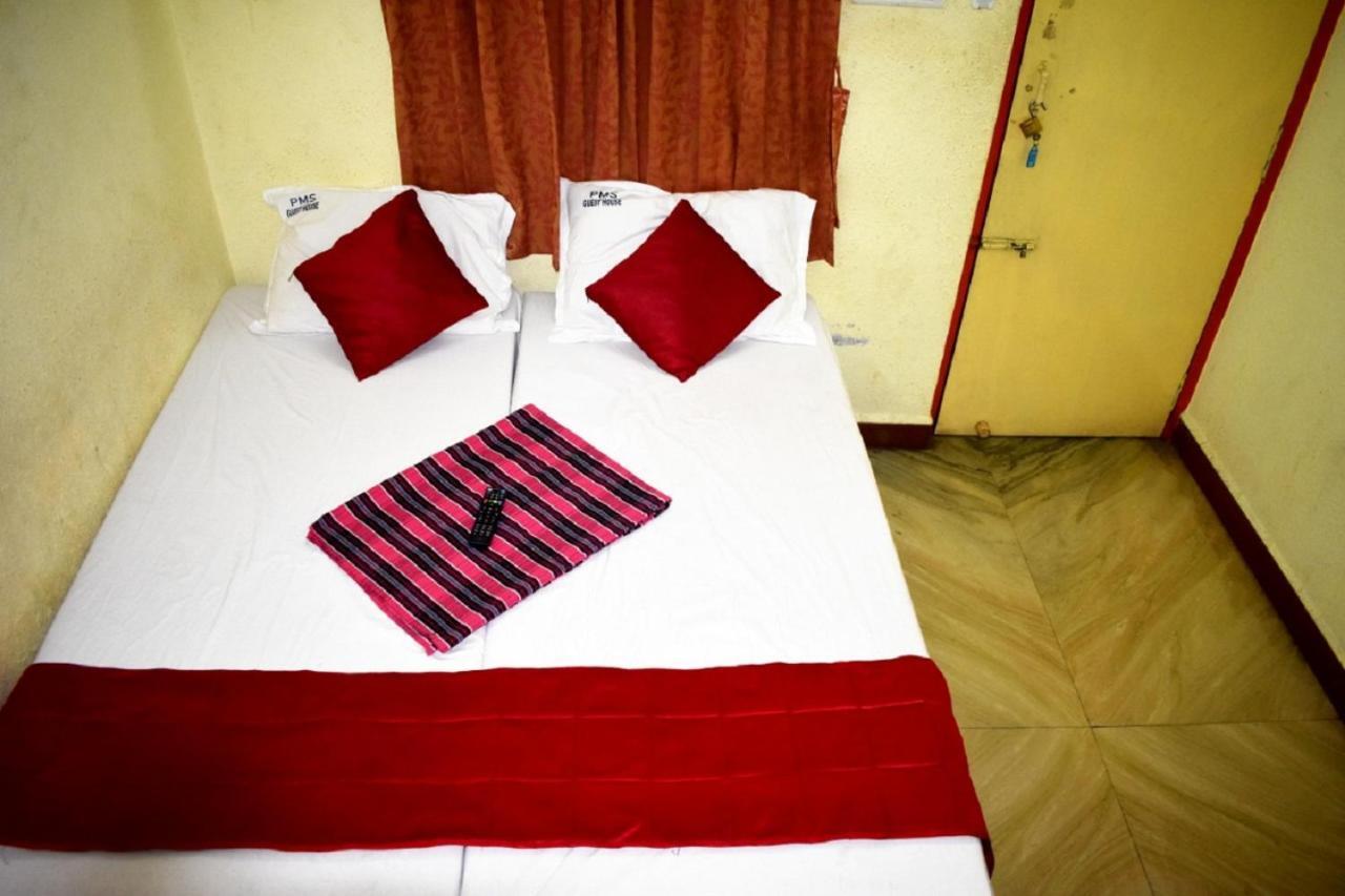 Pms Guest House 蓬蒂切里 外观 照片